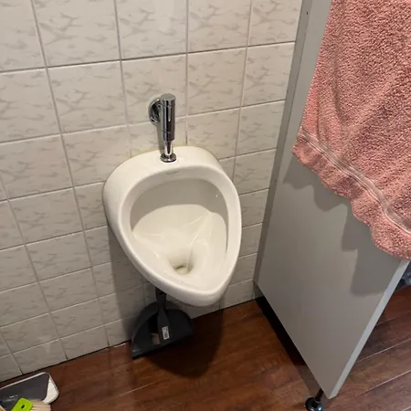 Apartment Modernes Office-loft Fuer 5 Personen Oberboihingen