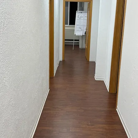 Modernes Office-loft Fuer 5 Personen Appartement Oberboihingen