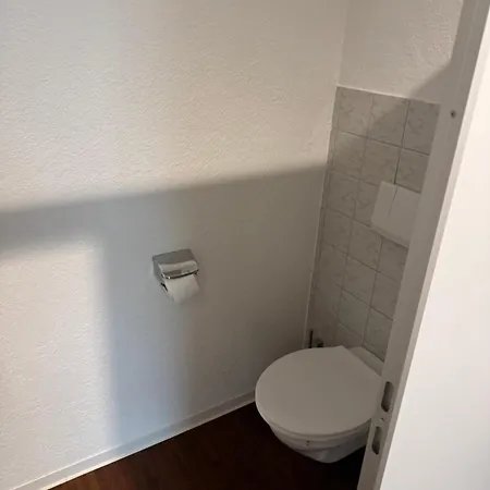 Appartement Modernes Office-loft Fuer 5 Personen Oberboihingen
