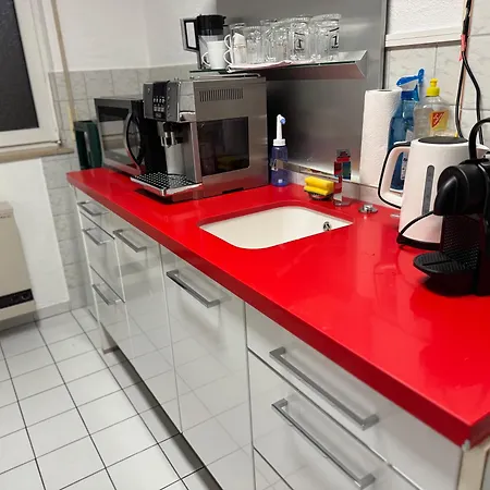 Modernes Office-loft Fuer 5 Personen